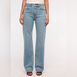 Vintage Comfort Stretch

High Rise 90s Relaxed Jean